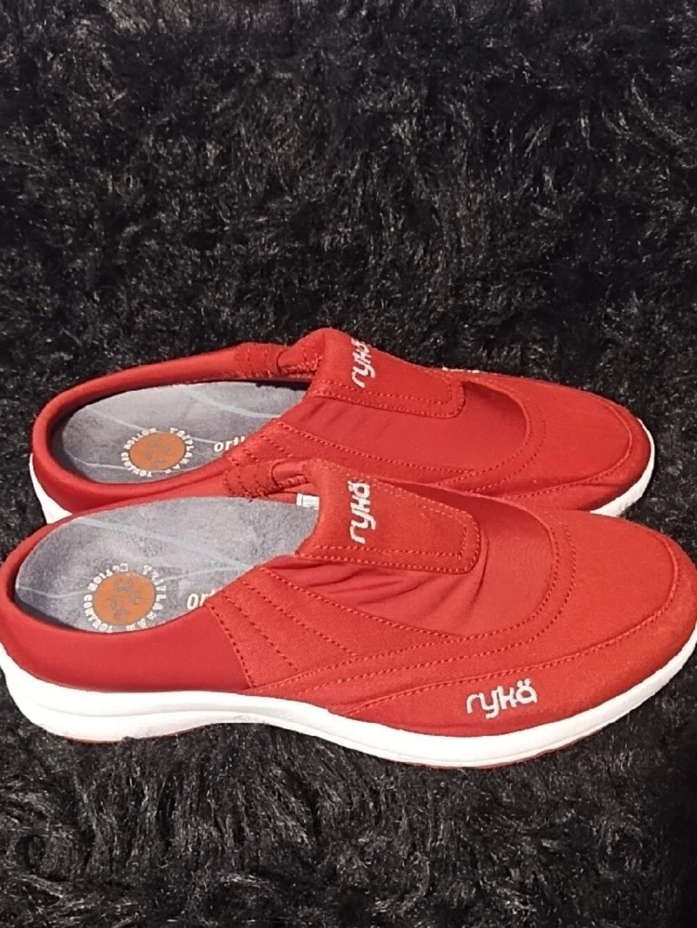 Ryka VGC Women's Red Slip-On Sneakers Size 6 Orthaheel.